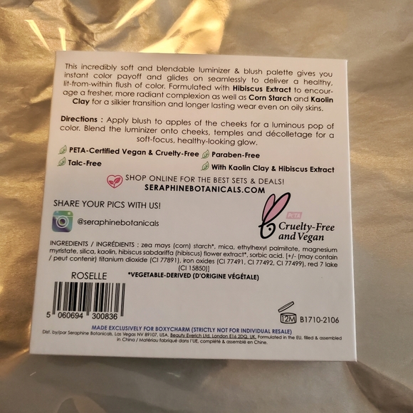 NWOT Happy hibiscus Luminizer and blush palette - Picture 3 of 3